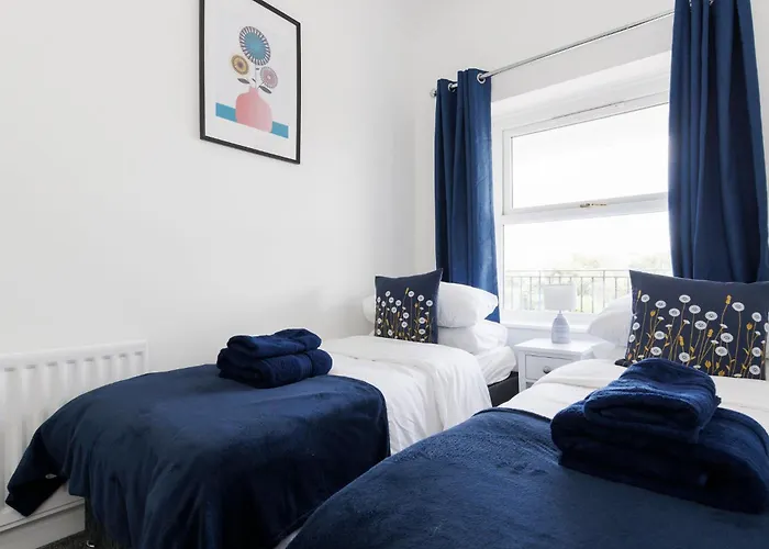 Two Bed Apartment With Sea Views In Bognor Regis